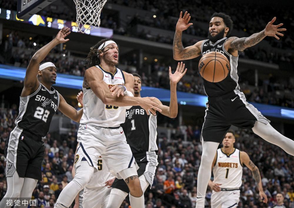 球员之间的 球员之间的