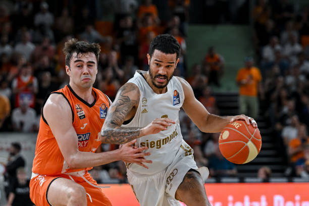 保持积极的 保持积极的