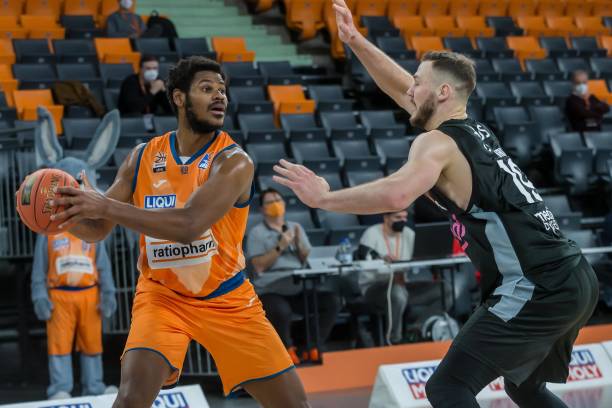 正是在第三 正是在第三